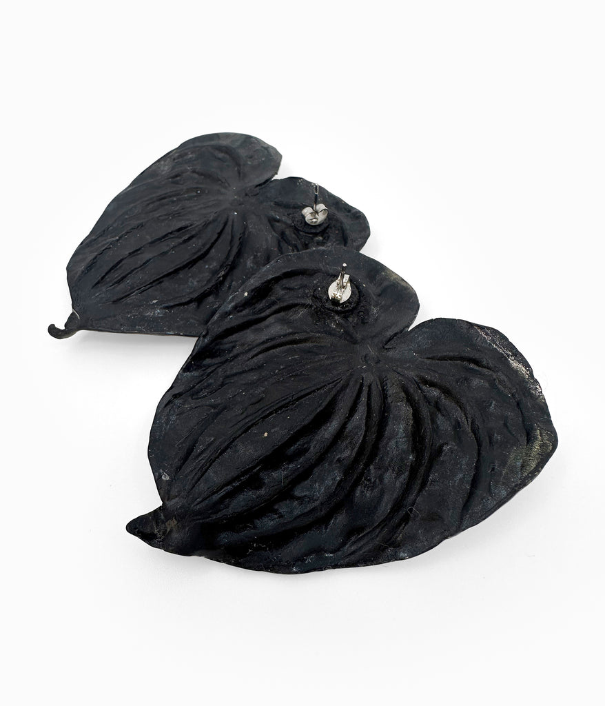 Metallic Grey Laceleaf Earrings