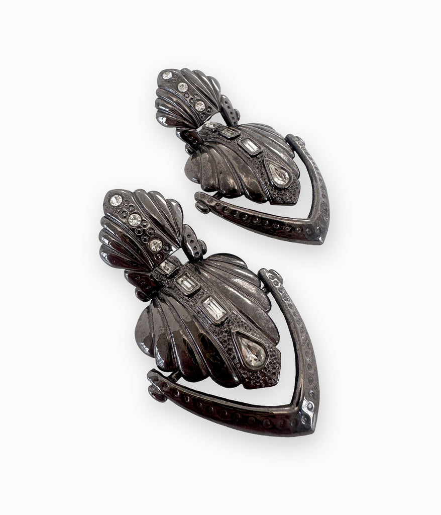 Vintage Dark Grey Shell Shaped Earrings With Crystals