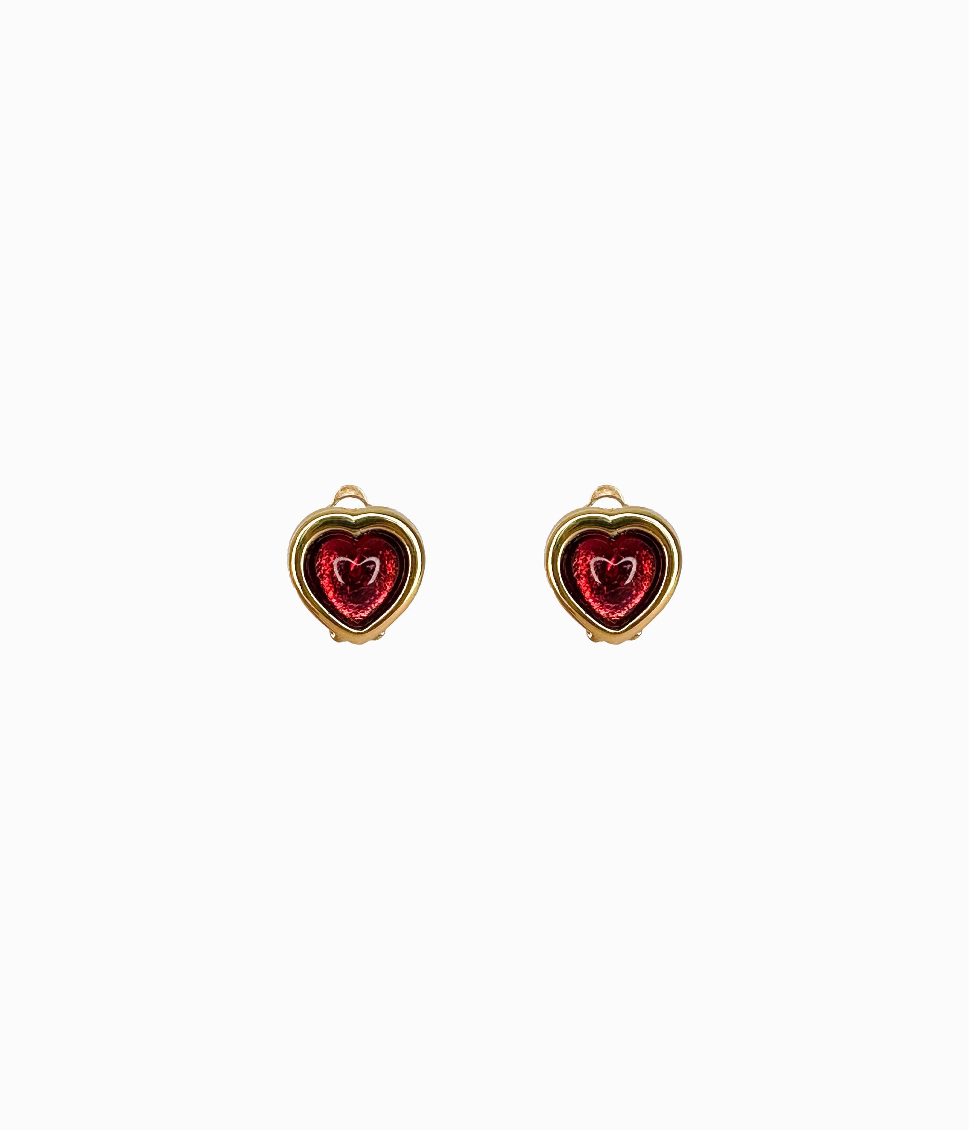 Vintage Cabuchon Red Heart Tiny Earrings