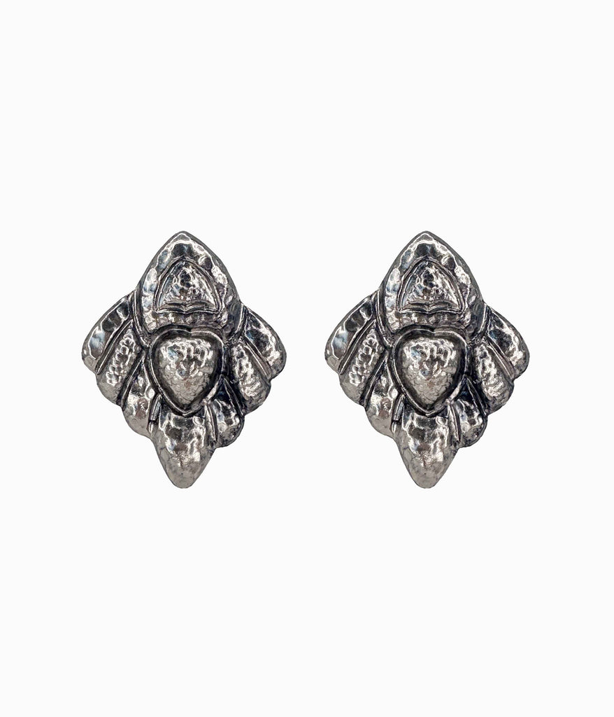 Vintage 90's Silver Tone Hammered Motif Diamond Shaped Earrings
