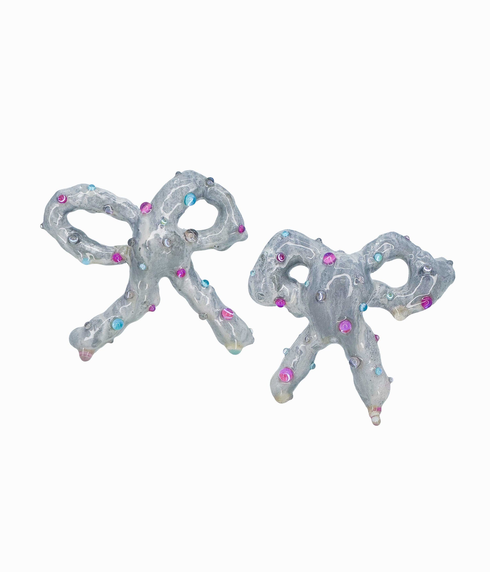 Glitzy Chalk Bows Earrings